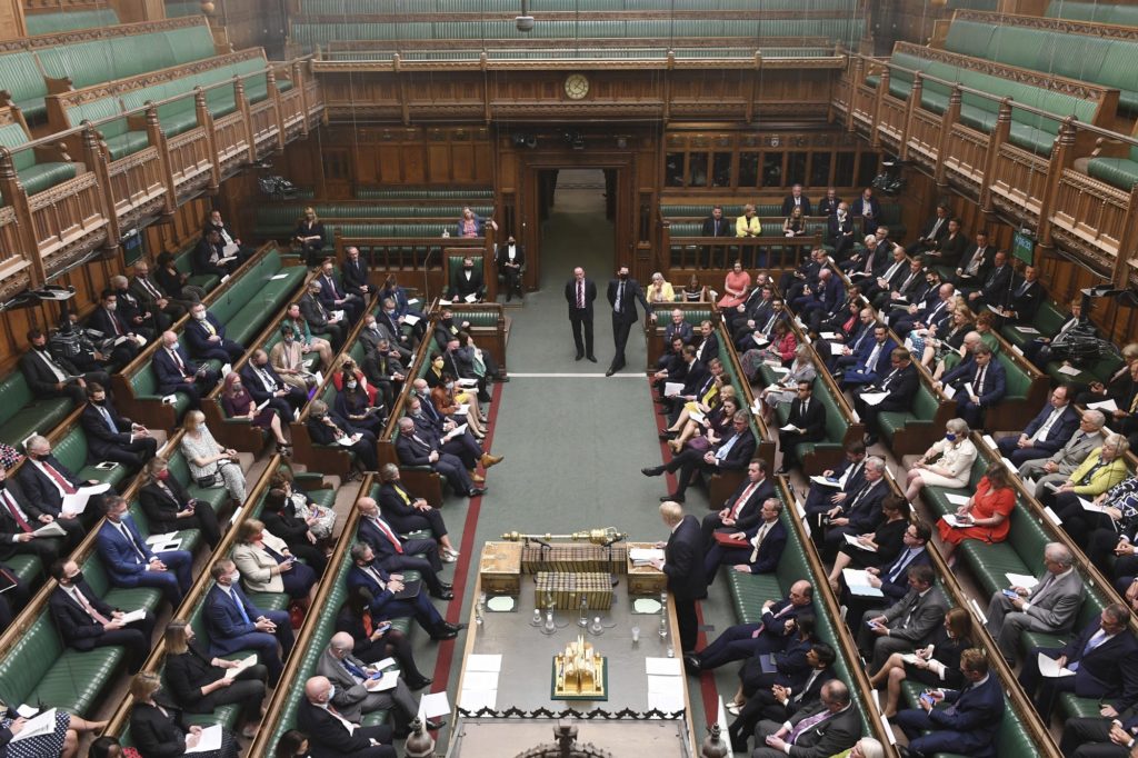 Βρετανία: Λάθος και αστοχία της κυβέρνησης η καθυστέρηση για το πρώτο lockdown αναφέρει έκθεση βουλευτών