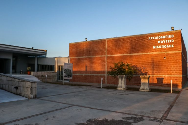 «Όχι» της Εφορείας Αρχαιοτήτων Πρέβεζας σε φωτοβολταϊκό στο Ριζοβούνι