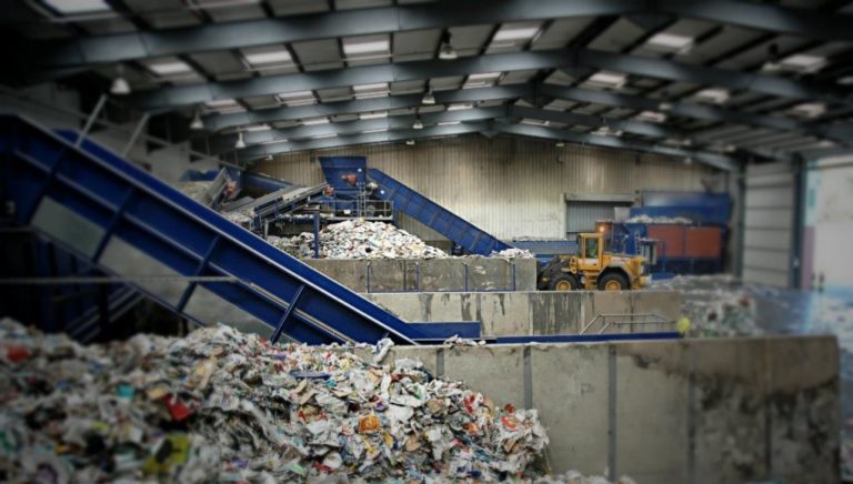 Νέες αντιπαραθέσεις για τα σκουπίδια στην Ήπειρο- Πάγωσε ο διαγωνισμός