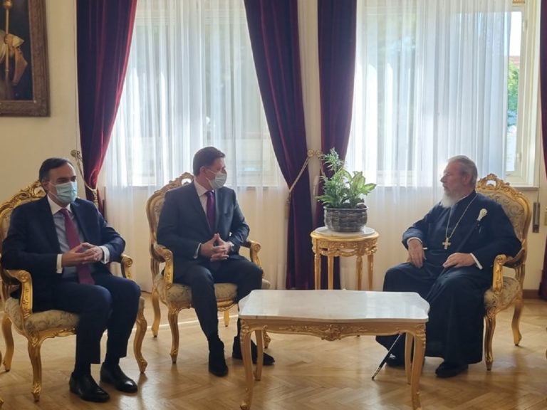 Κύπρος: Συνάντηση του Αρχιεπισκόπου Χρυσόστομου με τον αναπληρωτή υπ. Εξωτερικών Μ. Βαρβιτσιώτη