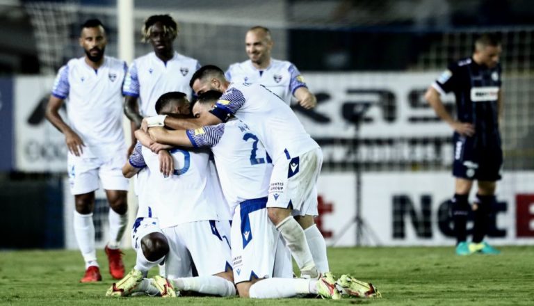 Ο Ιωνικός κέρδισε 0-2 τον Ατρόμητο στο Περιστέρι και τον «βύθισε»