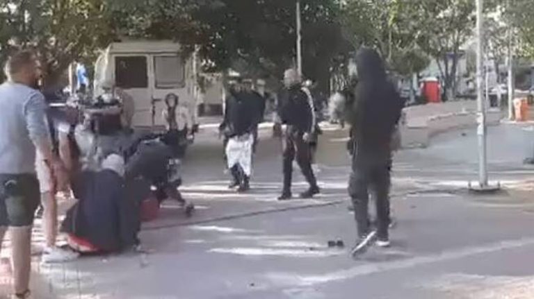 Ποινή φυλάκισης 36 μηνών με τριετή αναστολή στον 30χρονο για την επίθεση ακροδεξιών στο Νέο Ηράκλειο