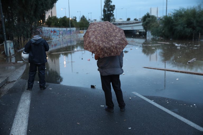 Κακοκαιρία «Μπάλλος»: Έκτακτη σύσκεψη στην Πολιτική Προστασία