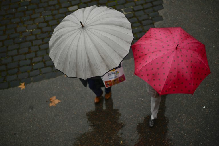 Ο καιρός με την Αναστασία Τυράσκη: Σαββατοκύριακο με βροχές, από την Κυριακή βοριάδες και πτώση της θερμοκρασίας