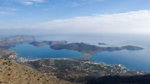 Στο νησάκι Κολοκύθα της Ελούντας το ΚΑΣ – Ξενοδόχος ζητά τον αποχαρακτηρισμό του από αρχαιολογική ζώνη Α