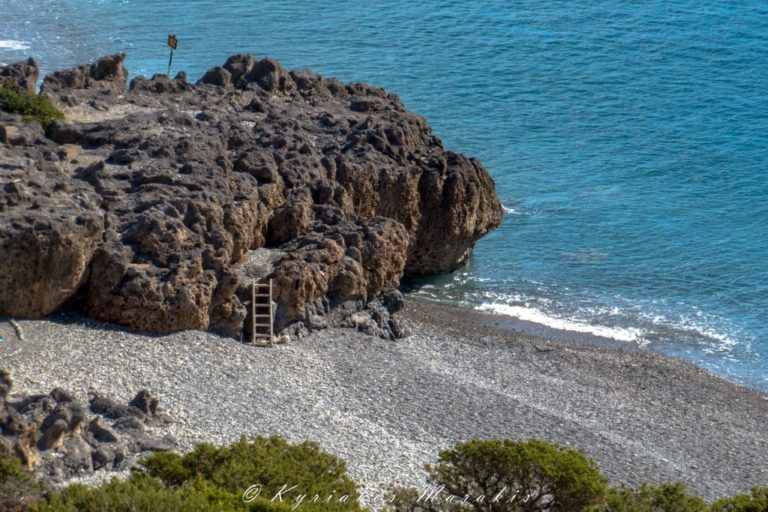 Χανιά: Τραυματίστηκε Γερμανός τουρίστας από πτώση στην Παλαιόχωρα