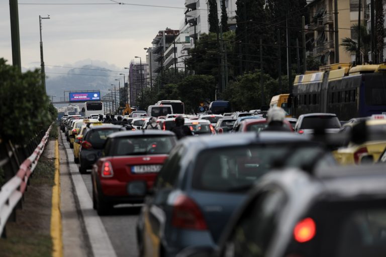 Μεγάλη έρευνα του Πρώτου για την κίνηση: «Δεν θα αφήσουμε την Αθήνα να γίνει ζούγκλα – Ο δακτύλιος έπρεπε να έχει επιστρέψει χθες» (audio)