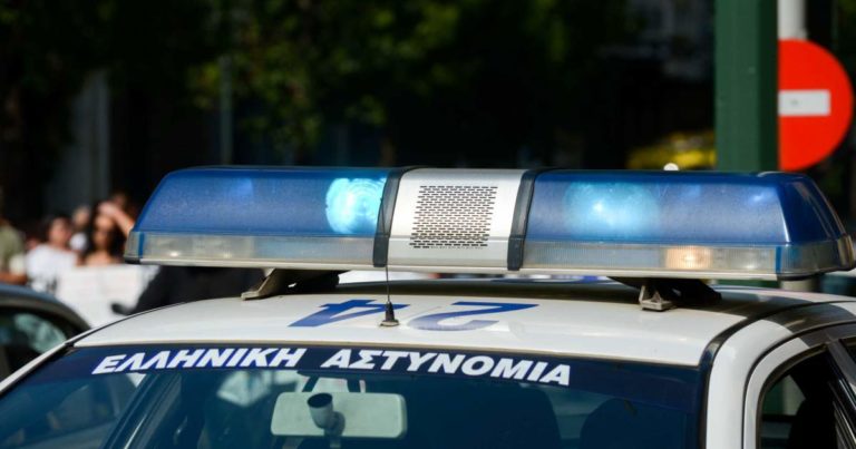 Πάτρα: Ξύλο μετά… μουσικής – Συμπλοκή θαμώνων μπαρ με “πρωταγωνιστή” γνωστό “τράπερ”