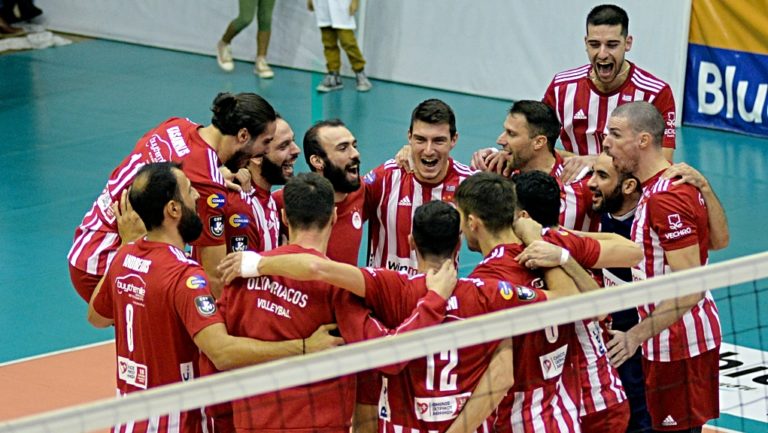 Ο Ολυμπιακός πήρε το ντέρμπι στο βόλεϊ ανδρών, 3-0 σετ τον Φοίνικα στη Σύρο (highlights)