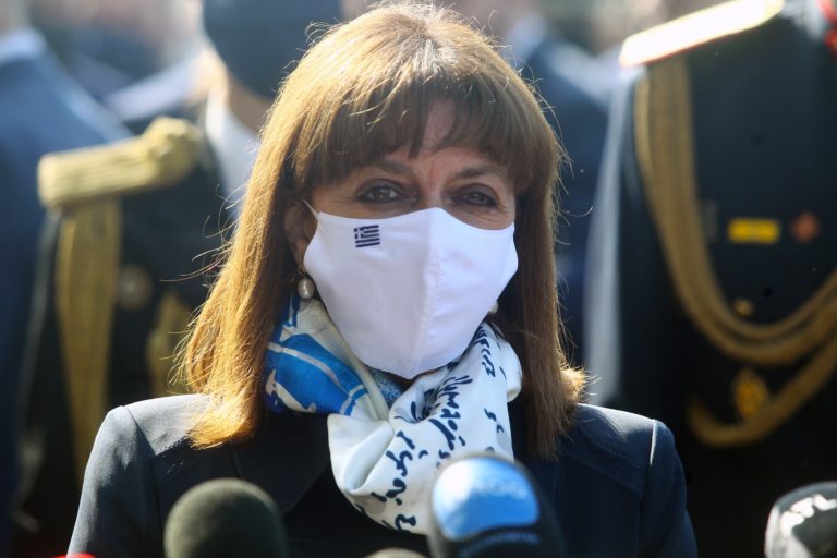 Κ. Σακελλαροπούλου: Οφείλουμε μεγάλη τιμή και σεβασμό σε όλους όσοι το ‘21 αγωνίστηκαν για τα ιδεώδη της ελευθερίας και της ανθρώπινης αξιοπρέπειας