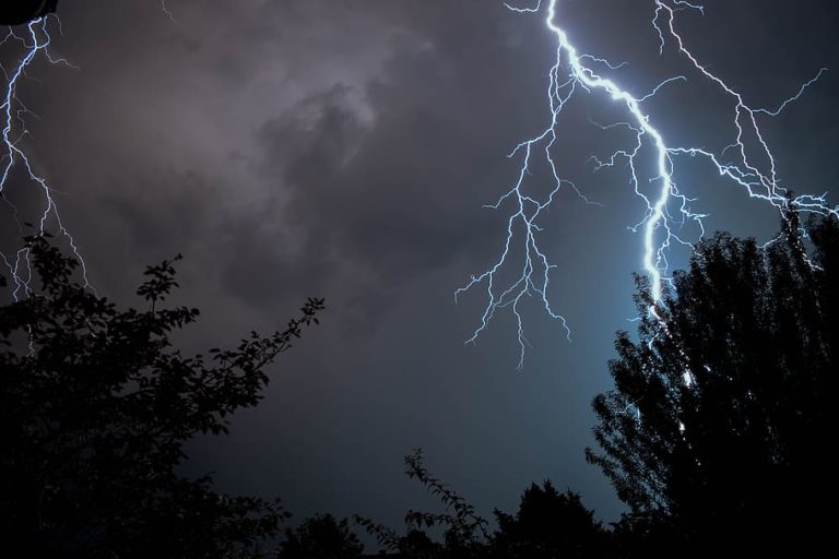 O καιρός με τον Π. Γιαννόπουλο: Tη νύχτα της Κυριακής σημαντικές καταιγίδες στα βόρεια