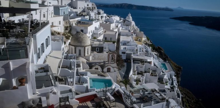 Τι αλλάζει στο τοπίο της τουριστικής εκπαίδευσης – Σ. Ζαχαράκη: «Ο ελληνικός τουρισμός είναι πρώτα και πάνω από όλα οι άνθρωποί του»