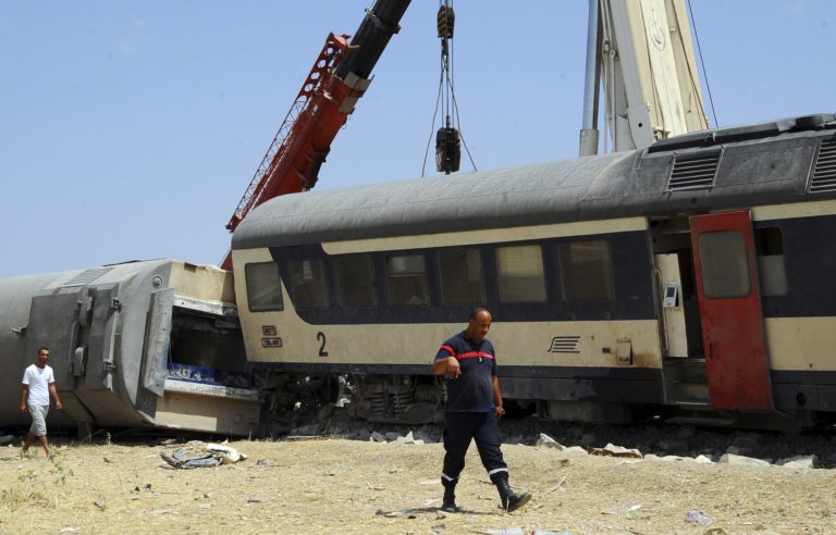 Σύγκρουση τρένων στην Τύνιδα – Τουλάχιστον 30 τραυματίες