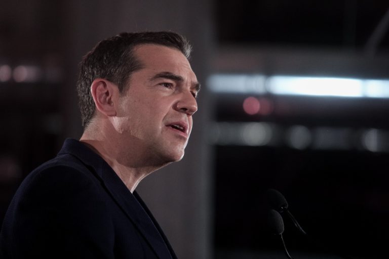 Αλέξης Τσίπρας: Ο κ. Μητσοτάκης και η κυβέρνηση έχουν αποφασίσει να μην ασχολούνται με την πανδημία