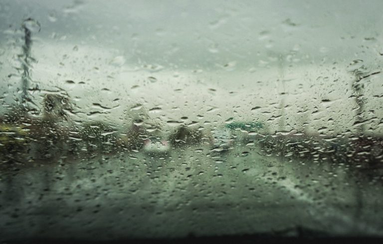 Ο καιρός με τον Π. Γιαννόπουλο: Τοπικές βροχές και ομίχλες την Τρίτη (video)