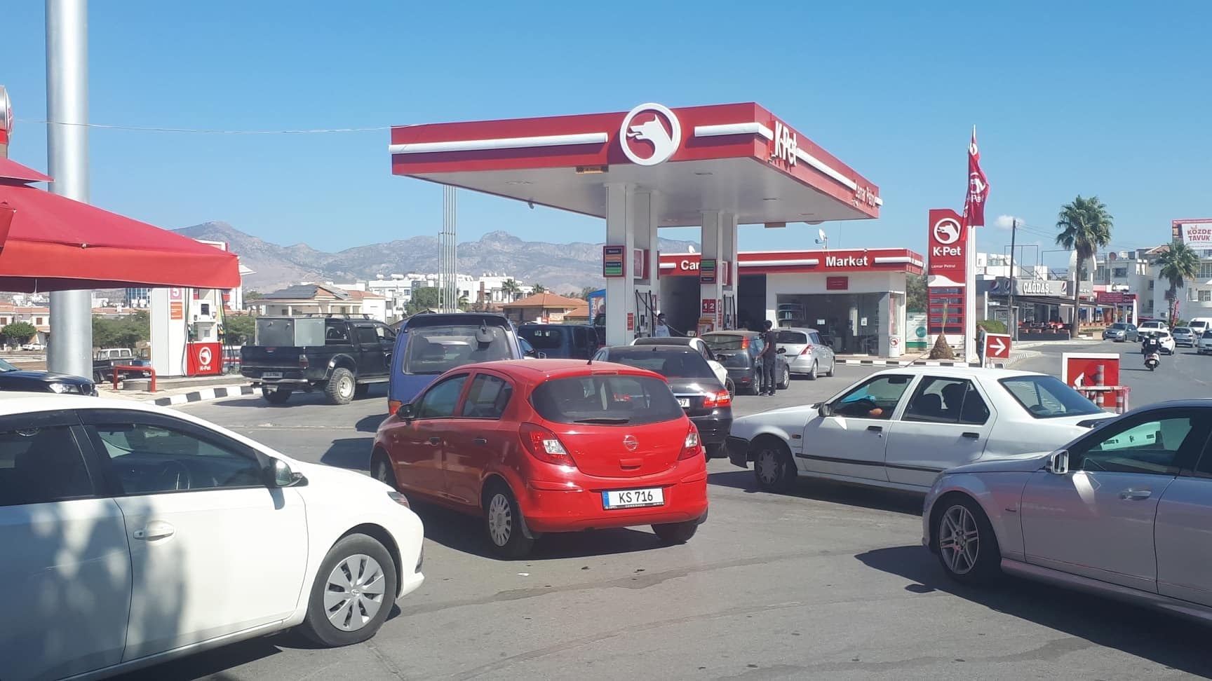 Κύπρος: Ουρές στα βενζινάδικα στα κατεχόμενα – Σταματά η πώληση καυσίμων και γκαζιού