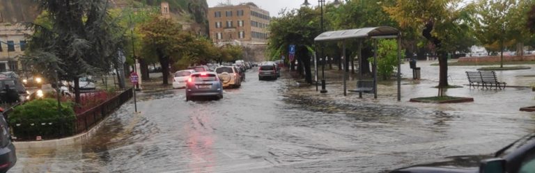 Κέρκυρα: Έπεσαν πάνω από 120 χιλιοστά νερό σε 18 ώρες – Εξασθένησε η κακοκαιρία (video)