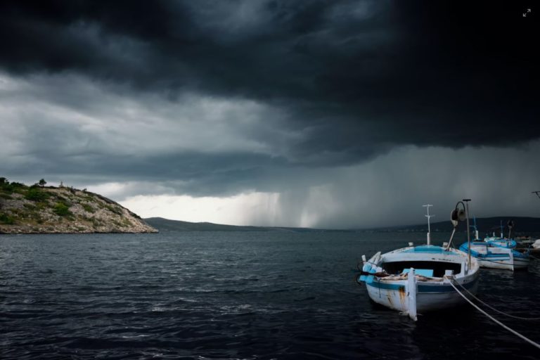 Ο καιρός με τον Π. Γιαννόπουλο: Συνεχίζεται η κακοκαιρία «Αθηνά» με ισχυρές βροχές και καταιγίδες (video)