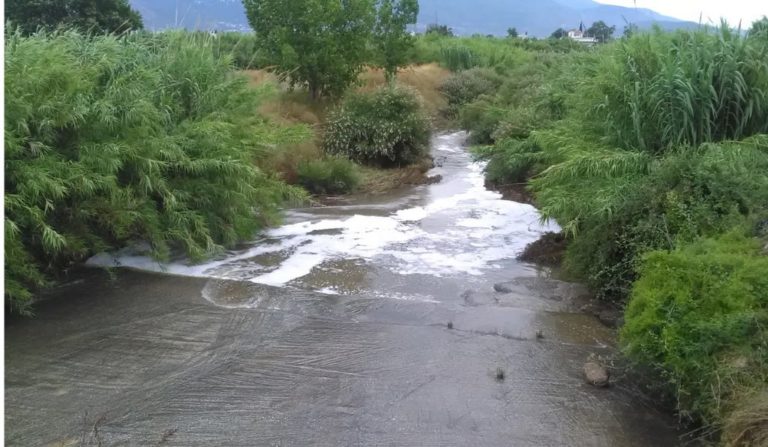 Βόλος: Κινδύνευσε από τα ορμητικά νερά χειμάρρου