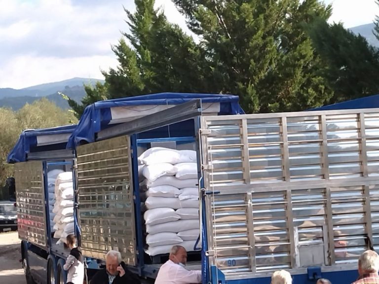 Ζωοτροφές για τους πυρόπληκτους κτηνοτρόφους της Γορτυνίας