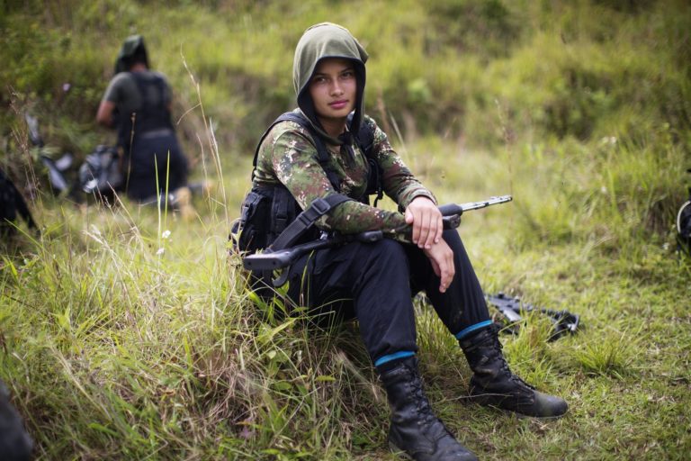 Κολομβία: Η κλιμάκωση της βίας απειλεί τη συμφωνία ειρήνης του 2016
