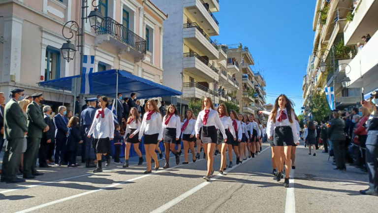 Συμμετοχή και συγκίνηση στην παρέλαση του Πύργου