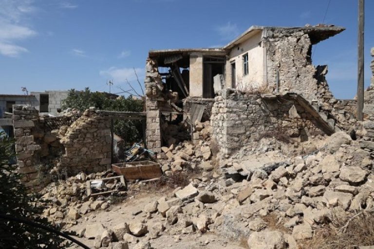 Οικισμοί εκτός “Αρωγής” και προβλήματα στη λειτουργία της πλατφόρμας “ναρκοθετούν” την στήριξη στους σεισμόπληκτους