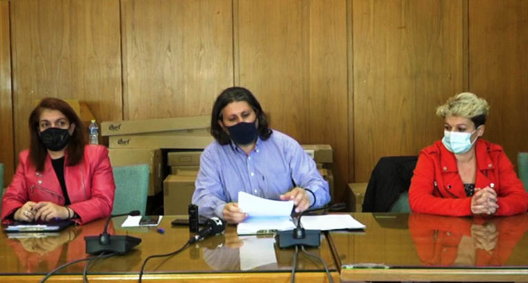 Συνέντευξη γονέων και κινητοποίηση στον Πύργο – Έκλεισαν χθες το Γυμνάσιο & Λύκειο Καράτουλα