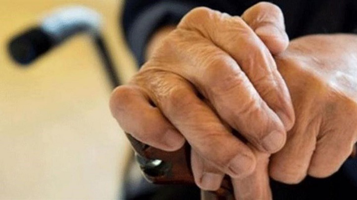 Κηφισιά: Ληστεία σε βάρος 72χρονης – Την έδεσαν με χειροπέδες σε σωλήνα