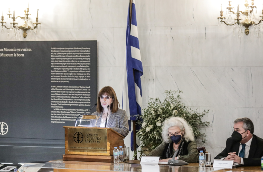 Η Κ. Σακελλαροπούλου στην παρουσίαση της έκδοσης «Η ιστορία έχει πρόσωπο – Μορφές του 1821 στην Ελλάδα του Όθωνα»