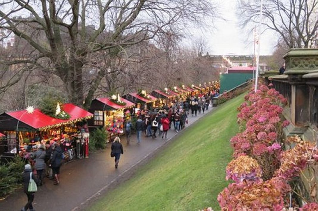 0_edinburgh-christmas-market-1