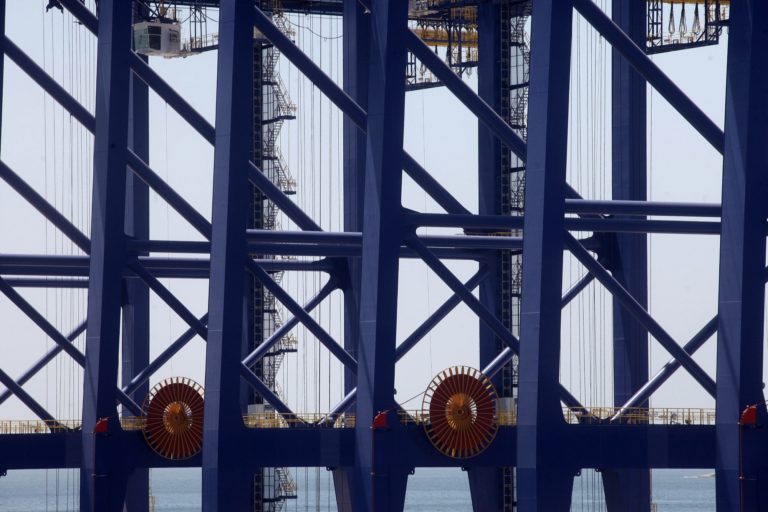 Αναστολή των κινητοποιήσεων των λιμενεργατών στις προβλήτες ΙΙ και ΙΙΙ του ΣΕΠ – Ζητούν έναρξη διαπραγματεύσεων για ΣΣΕ