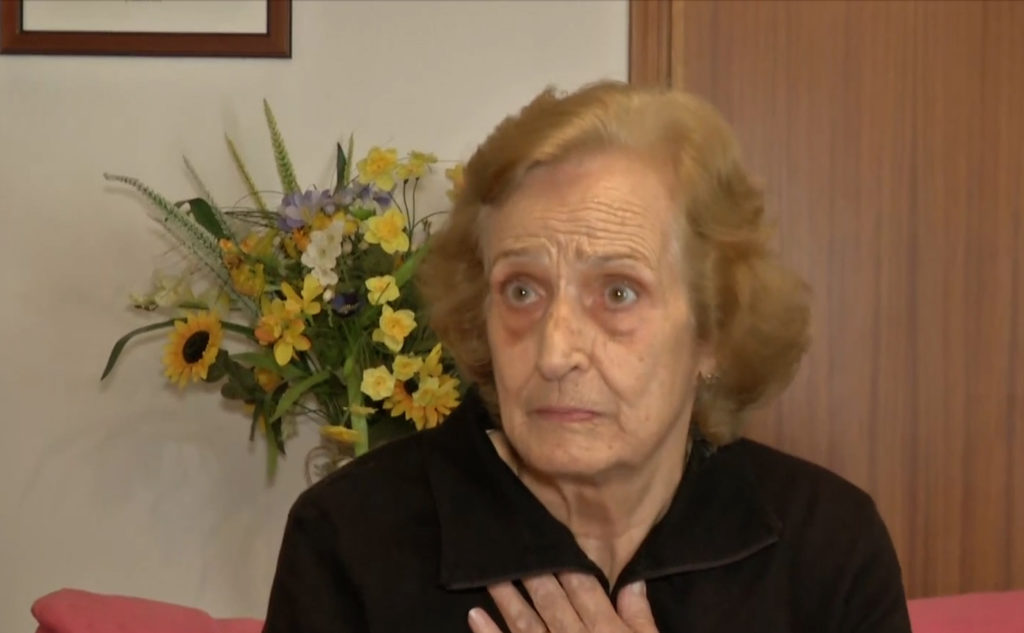Από τον εφιάλτη της πυρκαγιάς στην Εύβοια στο εξώφυλλο του TIME – Η γιαγιά Παναγιώτα αφηγείται στην ΕΡΤ (video)