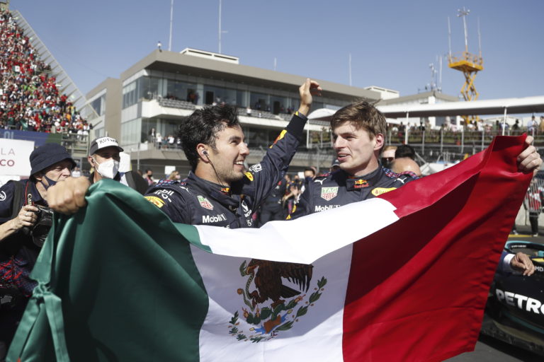 GP πόλης Μεξικού: Νίκη για τον Φερστάπεν και αύξηση της διαφοράς στο πρωτάθλημα – 3ος ο Πέρες
