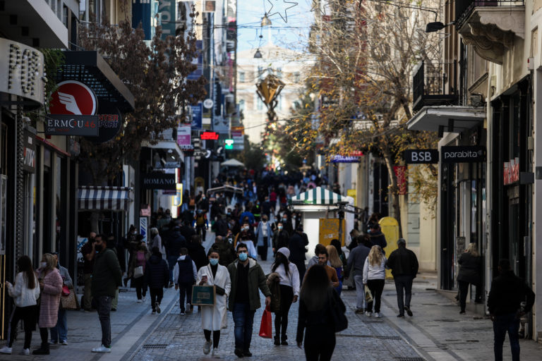 Aθ. Κοντογεώργης: Με τη βοήθεια όλων μπορούμε να κάνουμε καλές γιορτές – Ανοιχτό το ενδεχόμενο μέτρων για τους άνω των 60 (video)