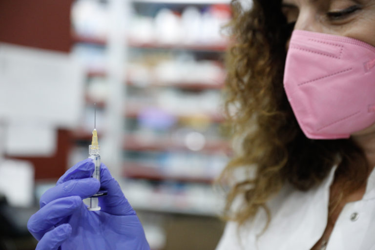 ΠΦΣ: Με αργούς ρυθμούς προχωράει ο αντιγριπικός εμβολιασμός