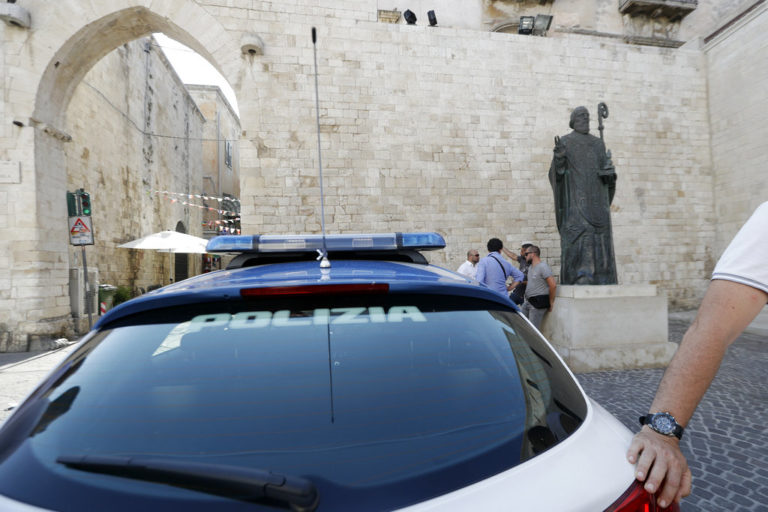 Ιταλία: Συνελήφθη ιερέας στα πλαίσια διαδικτυακής παιδοπορνογραφίας
