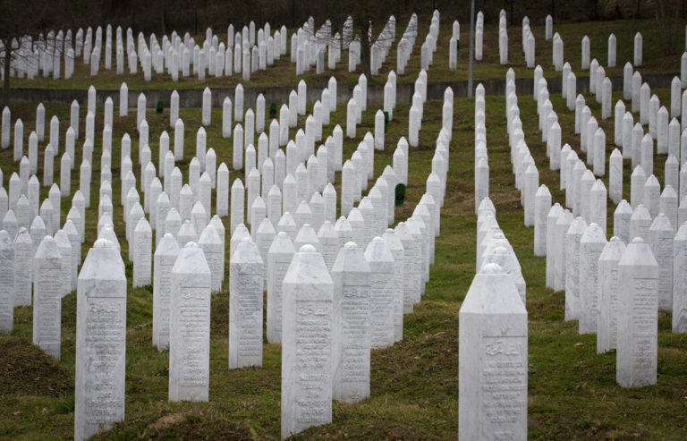 Σερβία: Νέα δεδομένα στις κηδείες φέρνει ο κορονοϊός