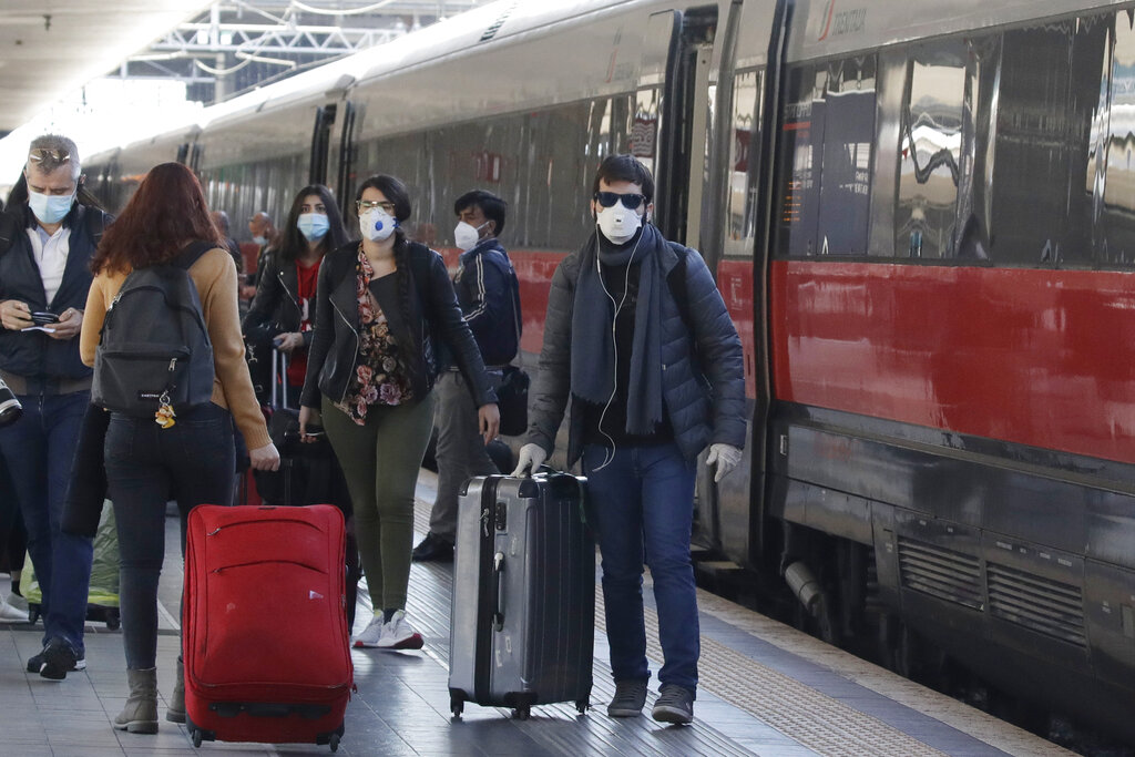 Ιταλία – Τέταρτο κύμα Covid-19: Οι Αρχές θα μπορούν να σταματήσουν ένα τρένο σε περίπτωση που βρεθεί επιβάτης με συμπτώματα κορονοϊού – Νέα μέτρα και για ταξί