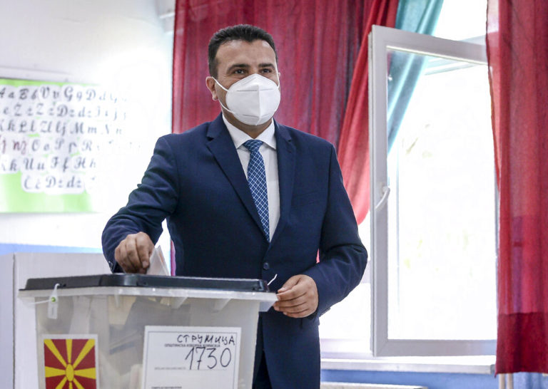 Β. Μακεδονία: Παραιτήθηκε ο Ζάεφ μετά την ήττα του κόμματός του στις δημοτικές εκλογές
