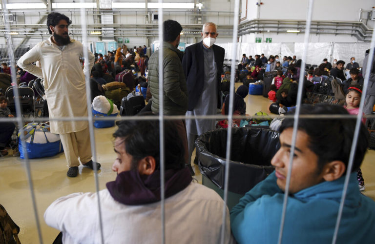 Γενικός εισαγγελέας του Δικαστηρίου ΕΕ: Ο γερμανικός νόμος για την κράτηση μεταναστών ως την απέλαση παραβιάζει το ευρωπαϊκό δίκαιο