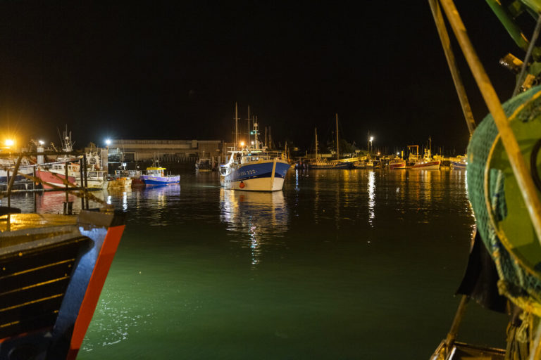 Το ΗΒ καλωσορίζει την ανάκληση των απειλών από την Γαλλία για την αλιευτική διαμάχη