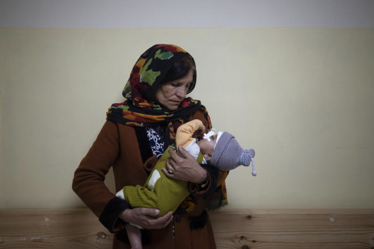 Αφγανιστάν: Ένα εκατομμύριο παιδιά κινδυνεύουν να πεθάνουν από οξύ υποσιτισμό – Εκκληση για βοήθεια από τον ΠΟΥ