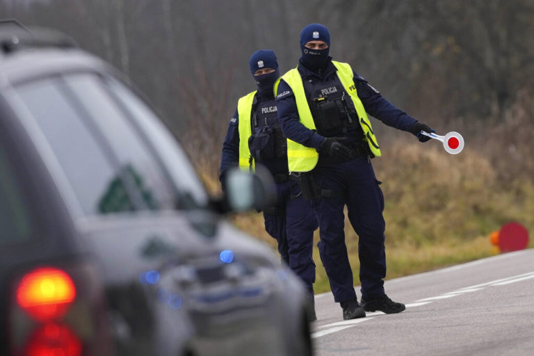 Πολωνία: Τραγικό ρεκόρ θανάτων στο τέταρτο κύμα, αγγίζουν τους 500