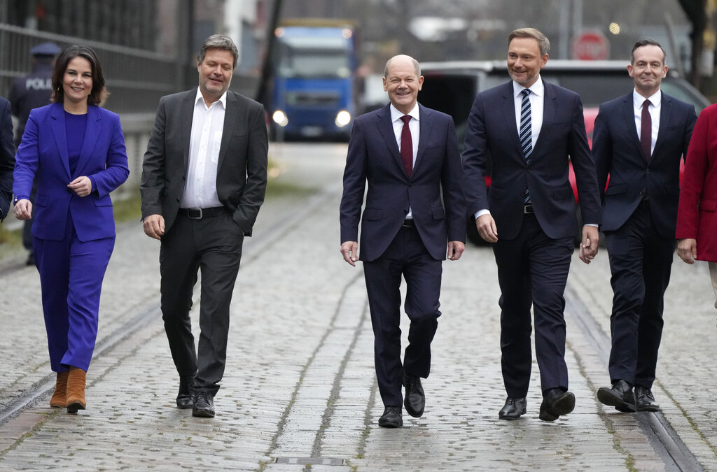 Γερμανία: SPD, FDP και Πράσινοι αποκαλύπτουν τη συμφωνία κυβερνητικού συνασπισμού