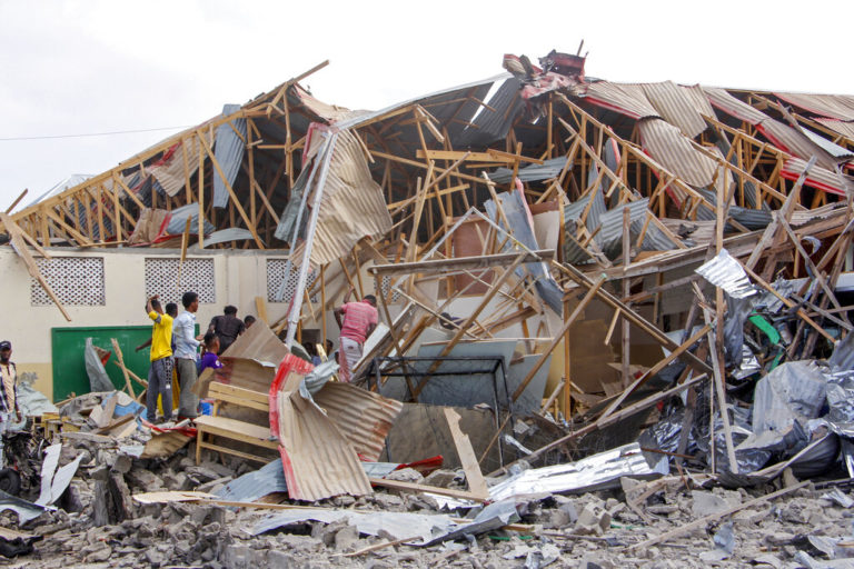 Σομαλία: Οκτώ νεκροί και 17 τραυματίες από επίθεση ισλαμιστών έξω από σχολείο