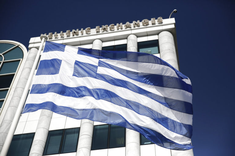 Θετικό πρόσημο για την ελληνική οικονομία – Ποιες είναι οι προβλέψεις των διεθνών οίκων πιστοληπτικής αξιολόγησης