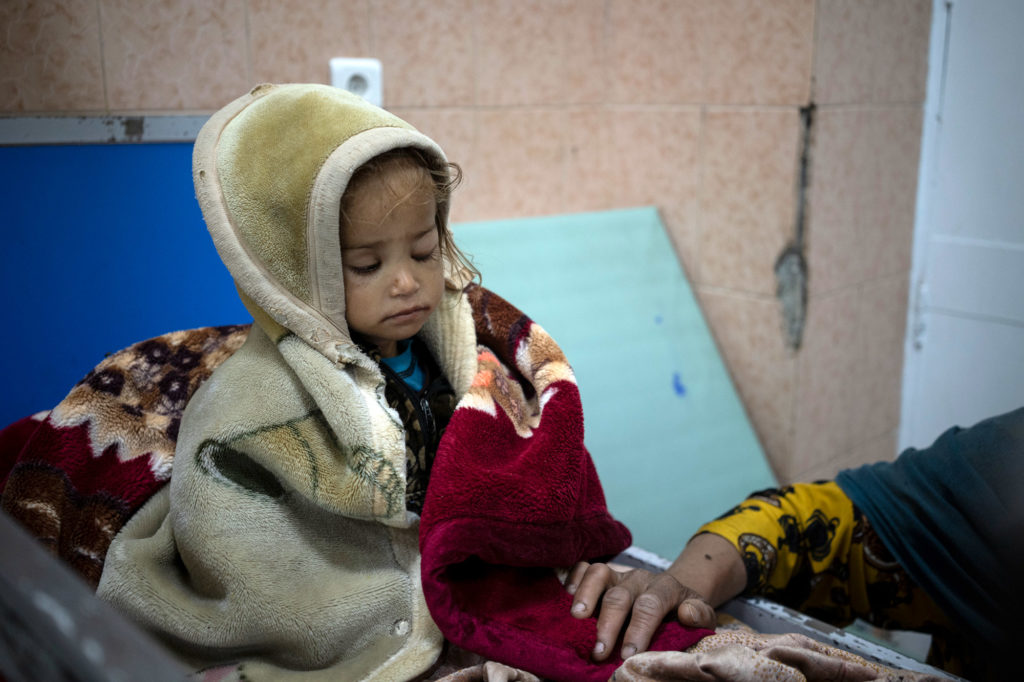 Λιμός στο Αφγανιστάν — Τρία εκατομμύρια παιδιά υποσιτίζονται (video)