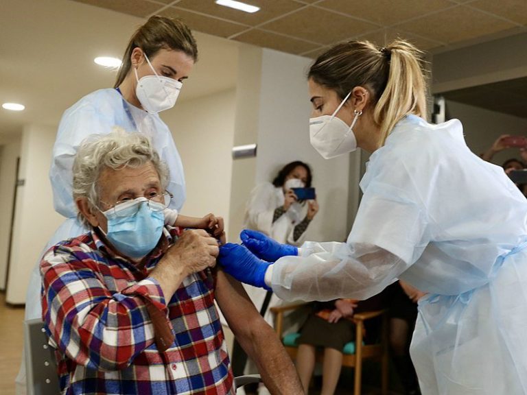 Δεν εφησυχάζει η Ισπανία παρά τα χαμηλά ποσοστά κρουσμάτων