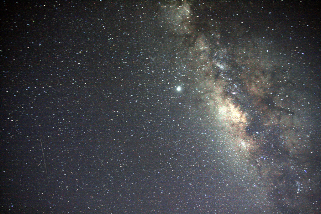Αστρονόμοι ανακάλυψαν ένα τεράστιο «φράγμα» στο κέντρο του Γαλαξία μας 